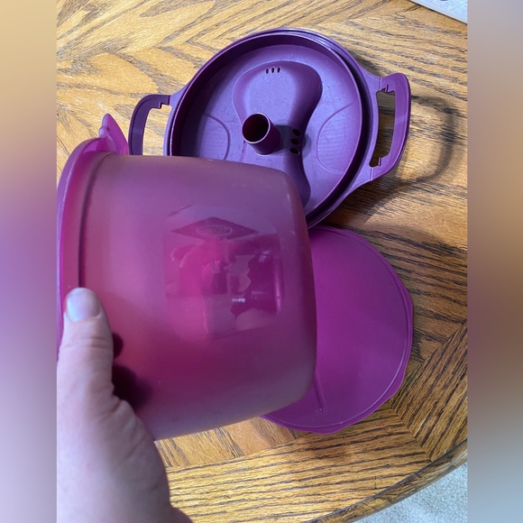 Tupperware rice cooker regular size - Picture 4 of 5